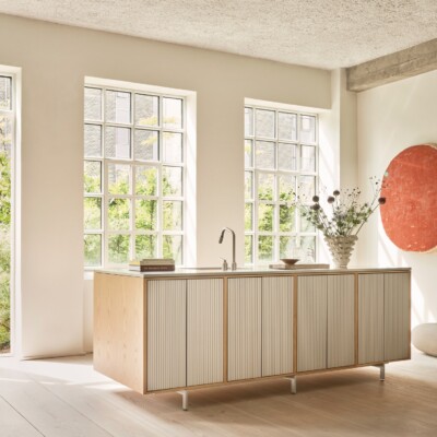 The new Vipp V2 Kitchen – Where warmth meets precision