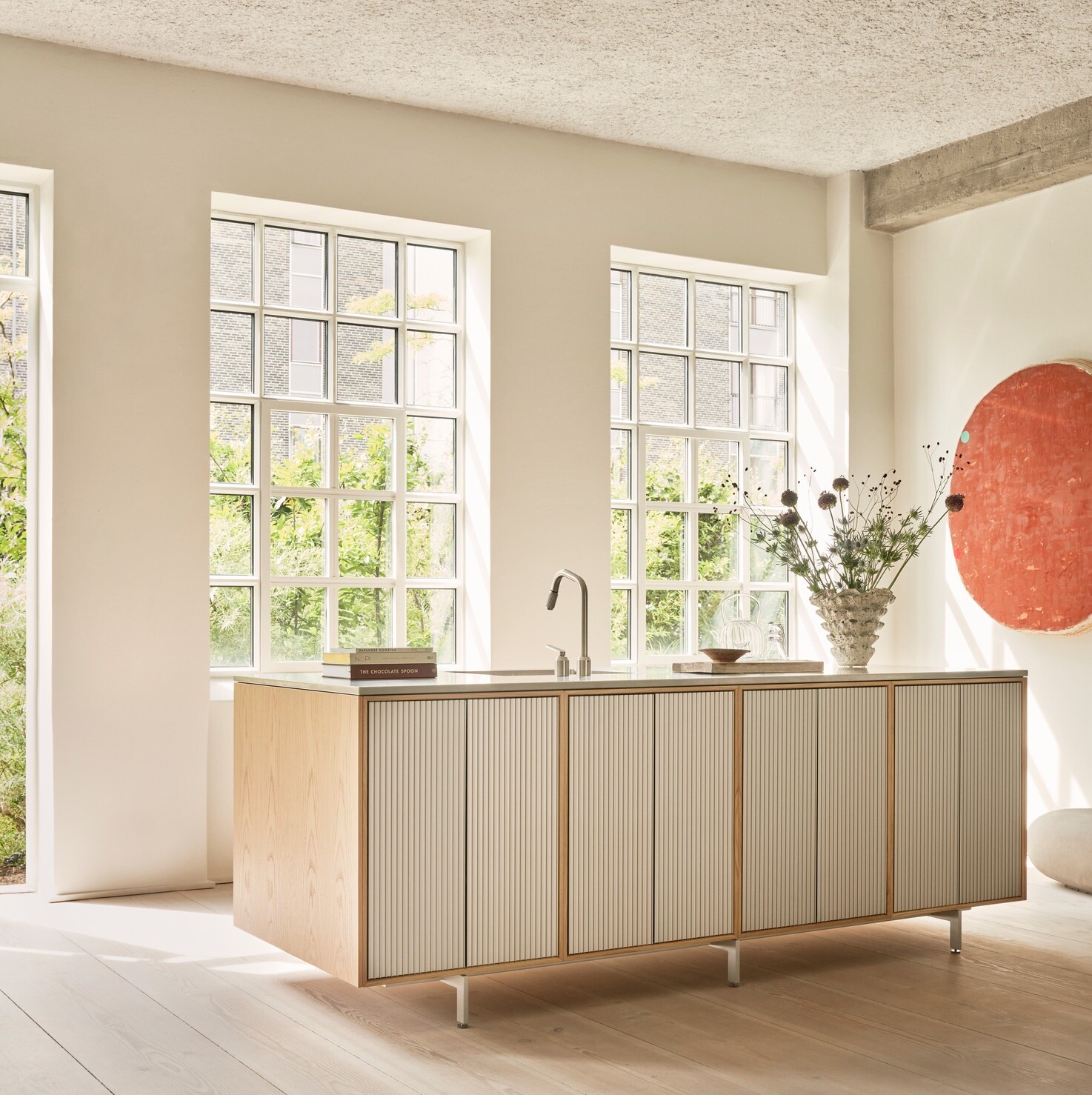 The new Vipp V2 Kitchen – Where warmth meets precision