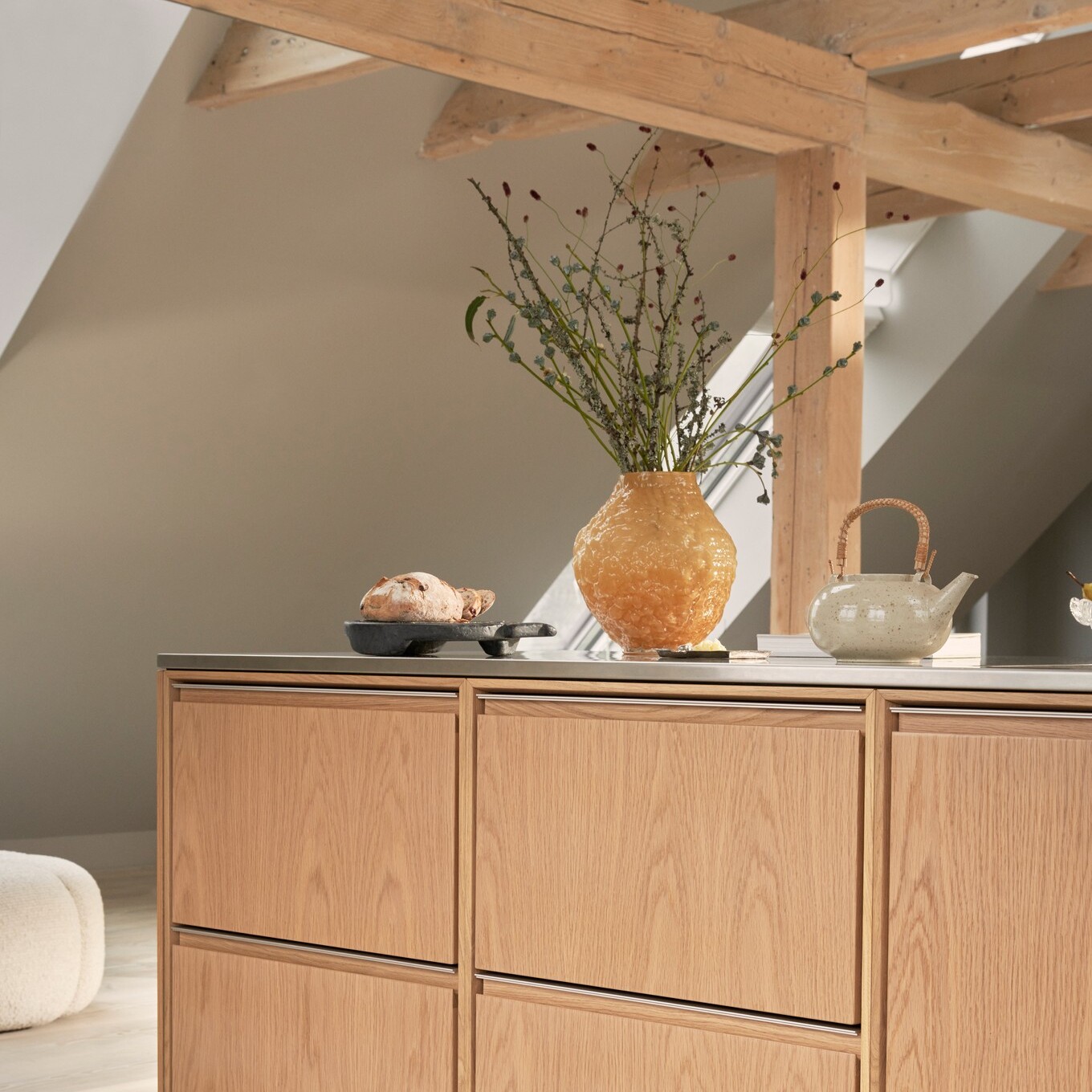 The new Vipp V2 Kitchen – Where warmth meets precision