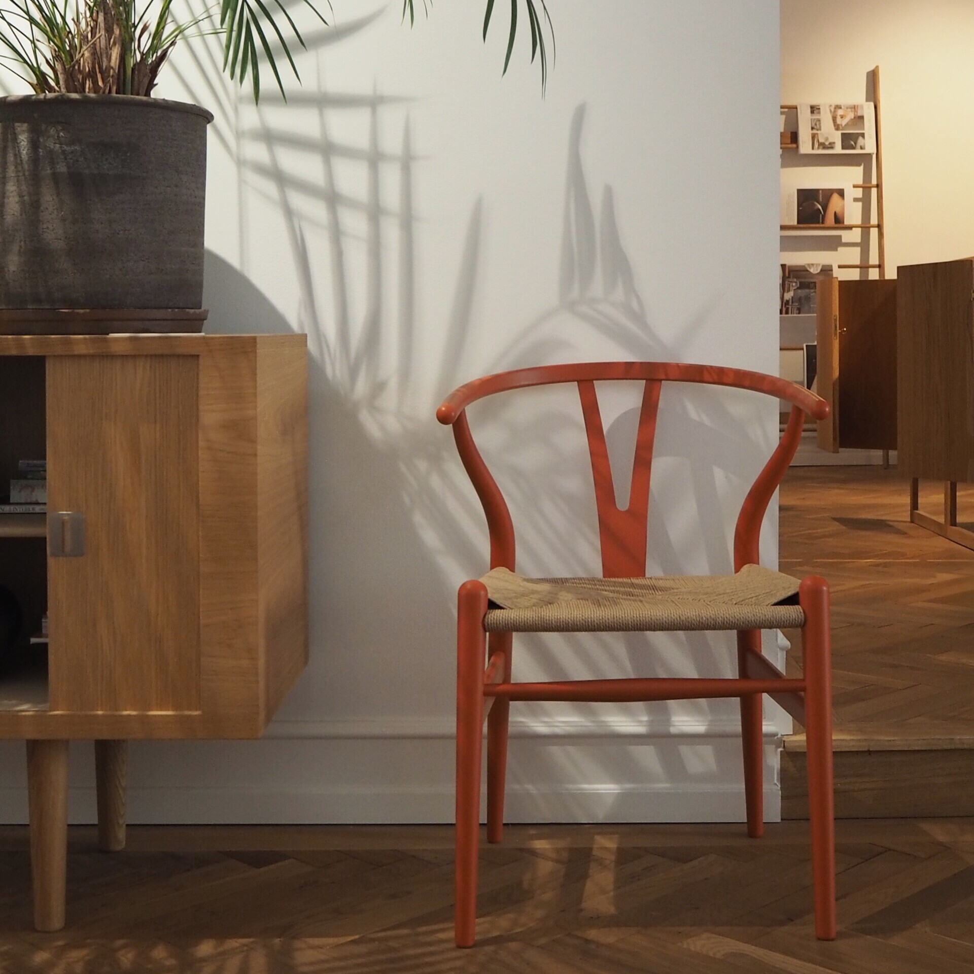 The Wishbone Chair by Carl Hansen & Søn – A Nordic Design Icon with Holloways of Ludlow