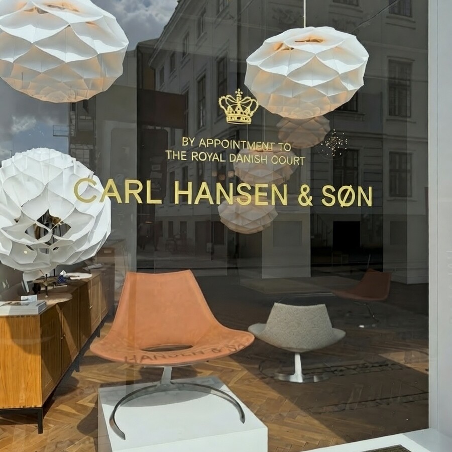 The Wishbone Chair by Carl Hansen & Søn – A Nordic Design Icon with Holloways of Ludlow