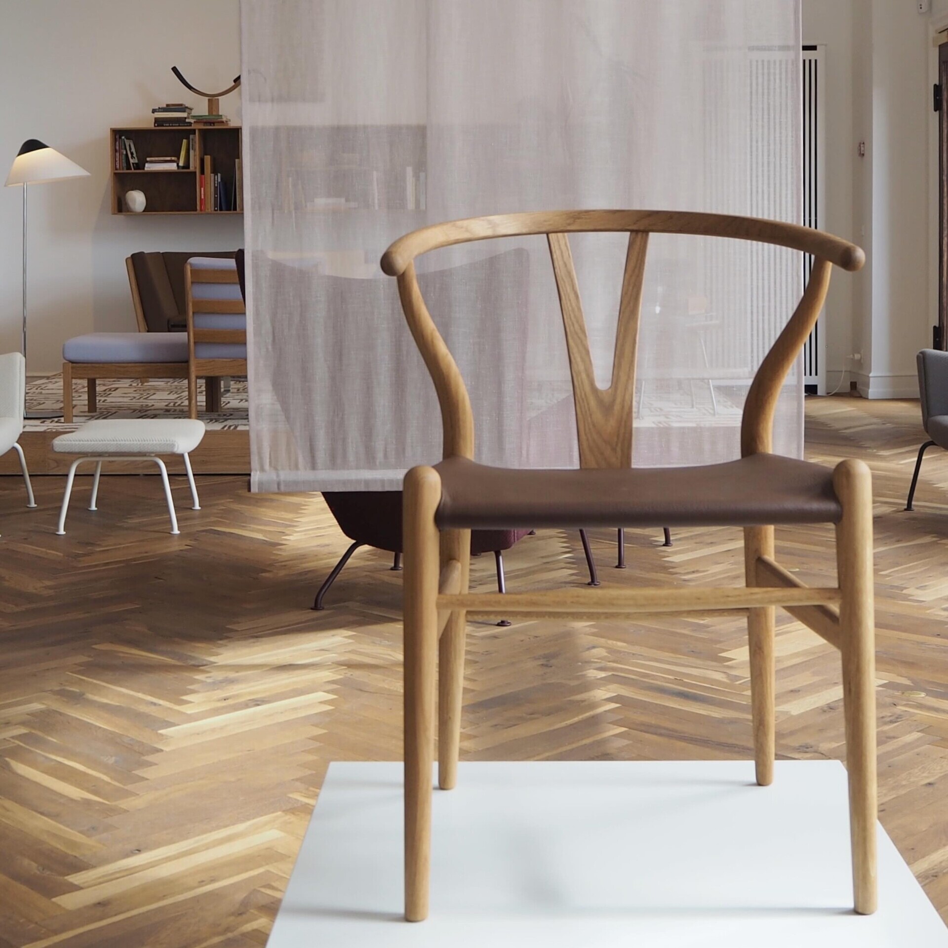 The Wishbone Chair by Carl Hansen & Søn – A Nordic Design Icon with Holloways of Ludlow